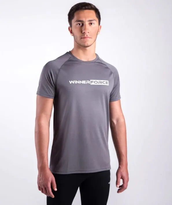 MEN ESSENTIAL T-SHIRT